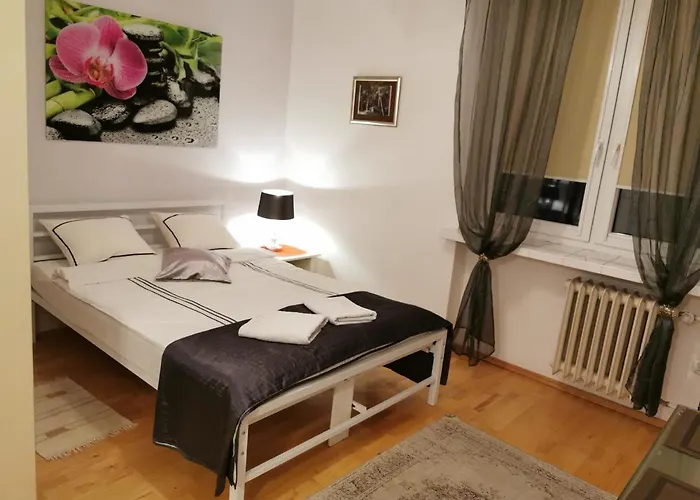 Apartment Klimatyczna Kawalerka W Centrum Warszawy *