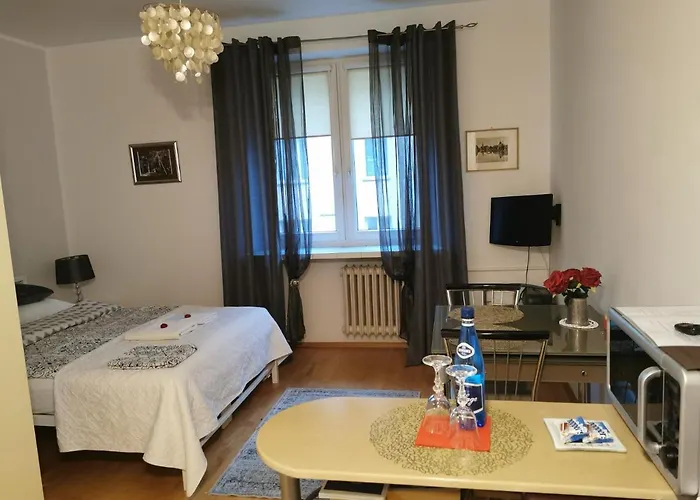 Klimatyczna Kawalerka W Centrum Warszawy Apartment Warsaw