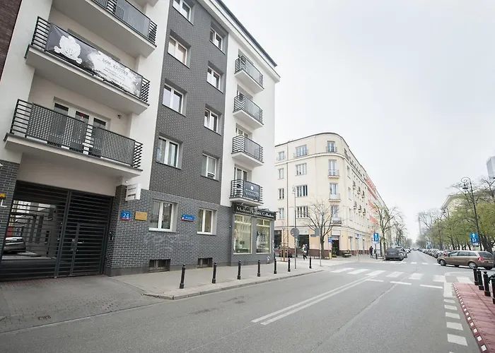 Klimatyczna Kawalerka W Centrum Warszawy