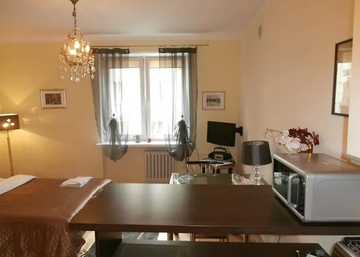 Klimatyczna Kawalerka W Centrum Warszawy Apartment *