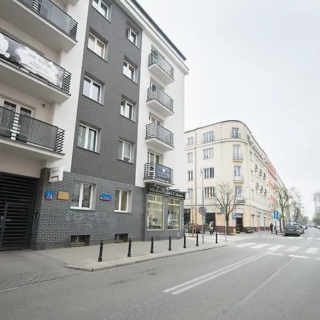 Klimatyczna Kawalerka W Centrum Warszawy