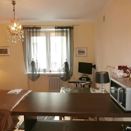 Klimatyczna Kawalerka W Centrum Warszawy Apartamento *